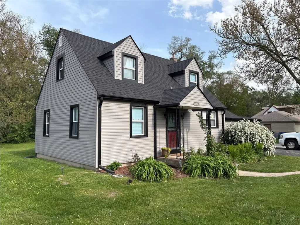New siding on a small Chicago-area home